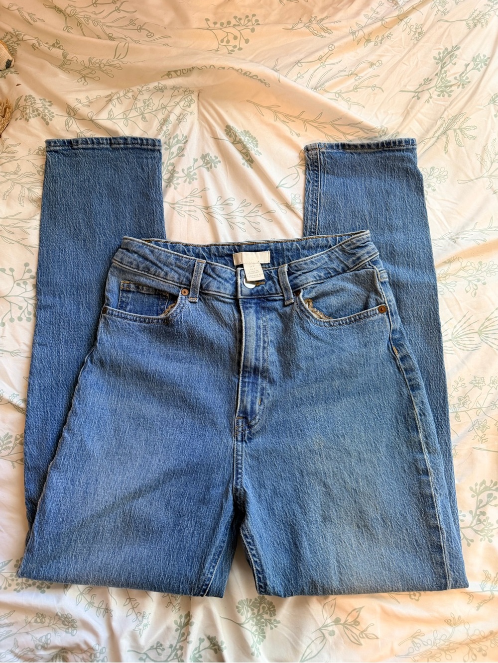 H&M Women's Straight-Leg Midwash Blue Jeans